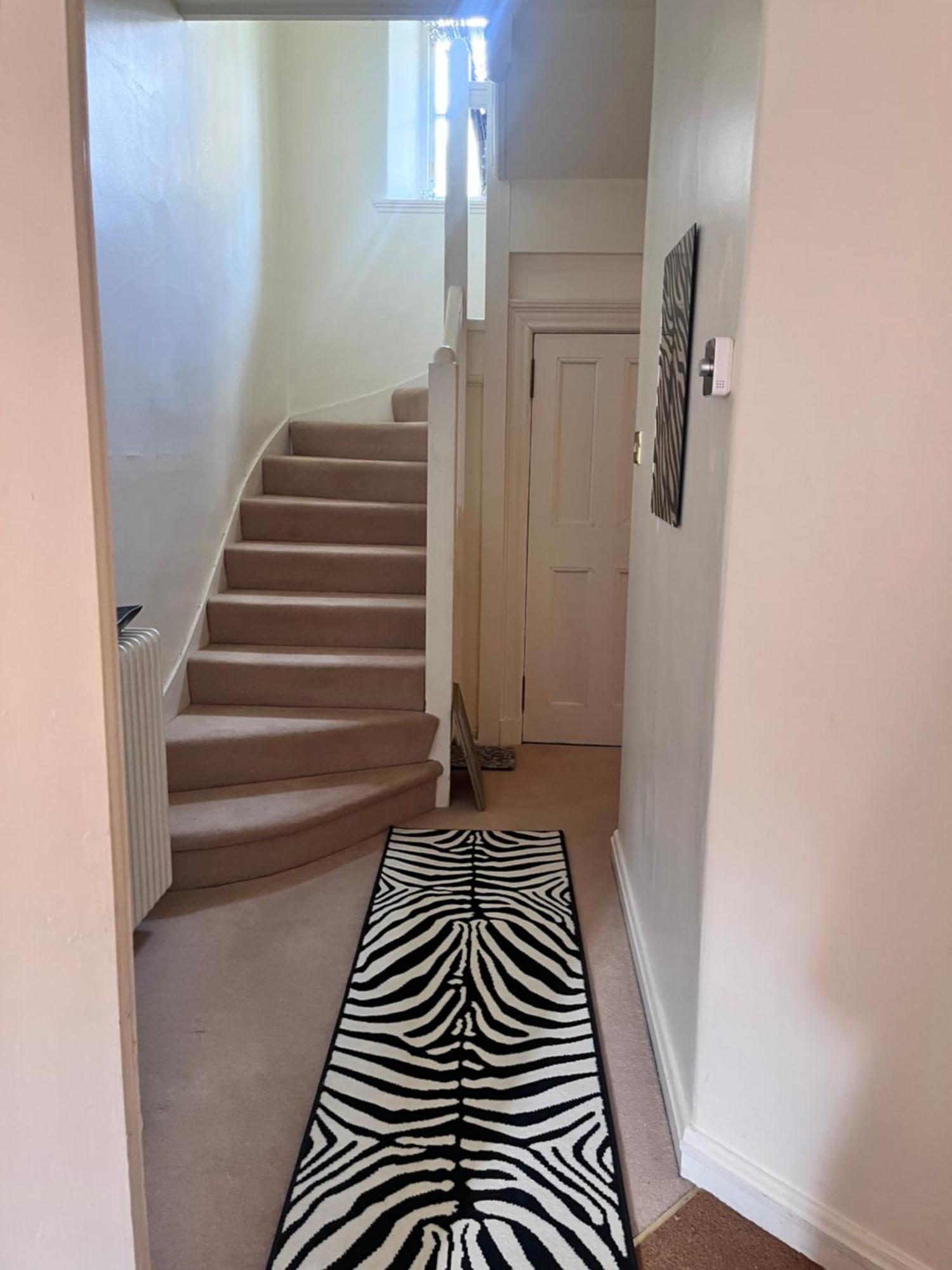 Private Room In Charming Detached House In Newington EDI Exterior foto